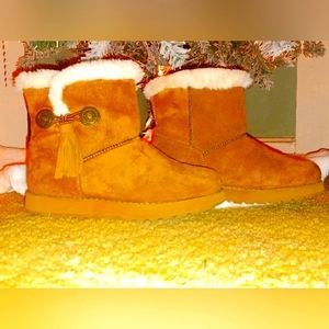 Woman skechers boots